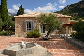 The Patrick & Joan Leigh Fermor House in Kardamyli (Greece)