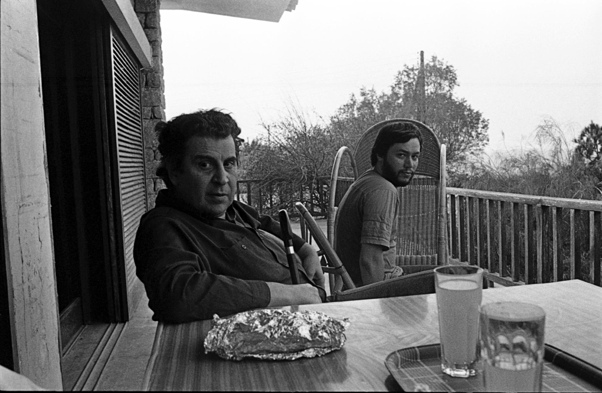 Mikis Theodorakis & Asteris Kutulas (Vrachati, 1982)